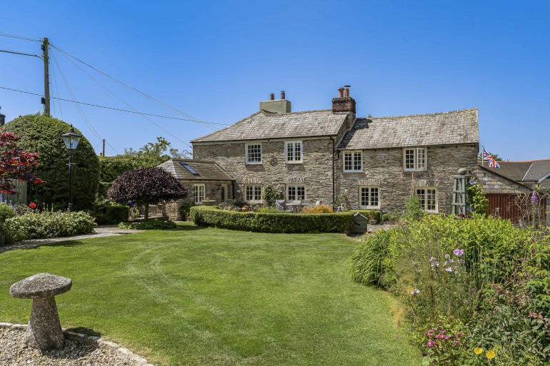 Sydenham Damerel, Tavistock